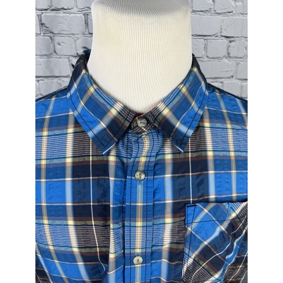 The North Face Men XXL Short Sleeve Shirt Nylon, Polyester Seersucker Blue Plaid - Picture 9 of 10